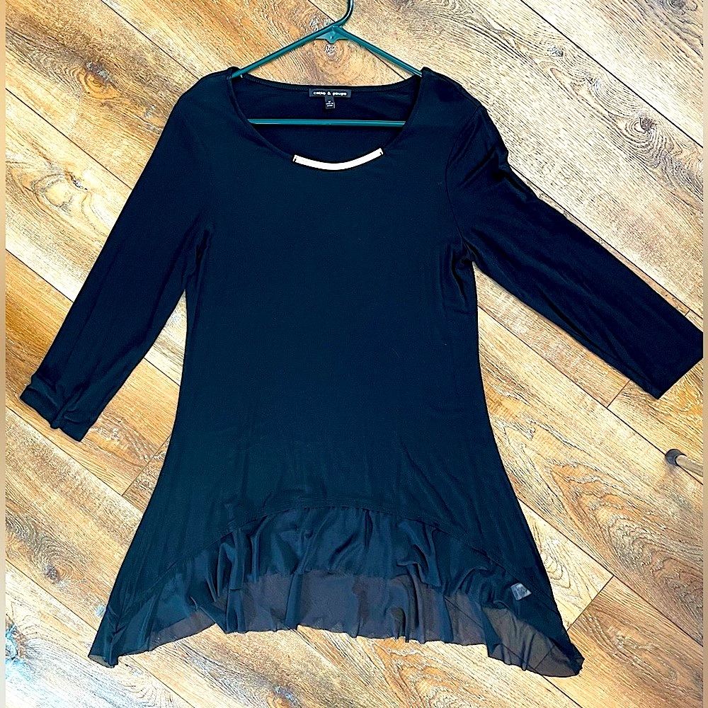 Cable & Gouge Flowy Black Tunic, with silver emblem